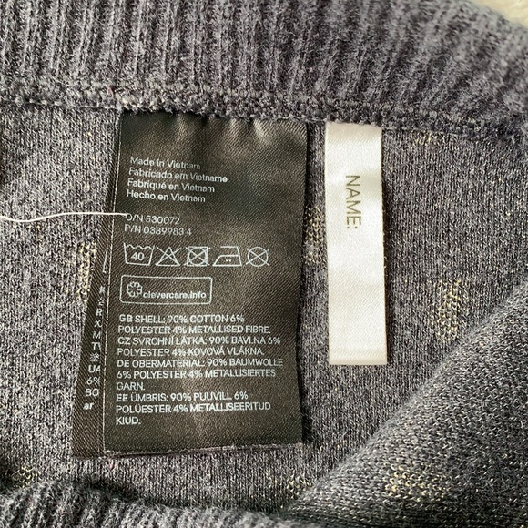 H&M Gray Sweater Skirt 4-6 yrs. Gold Design EUC - Picture 5 of 8